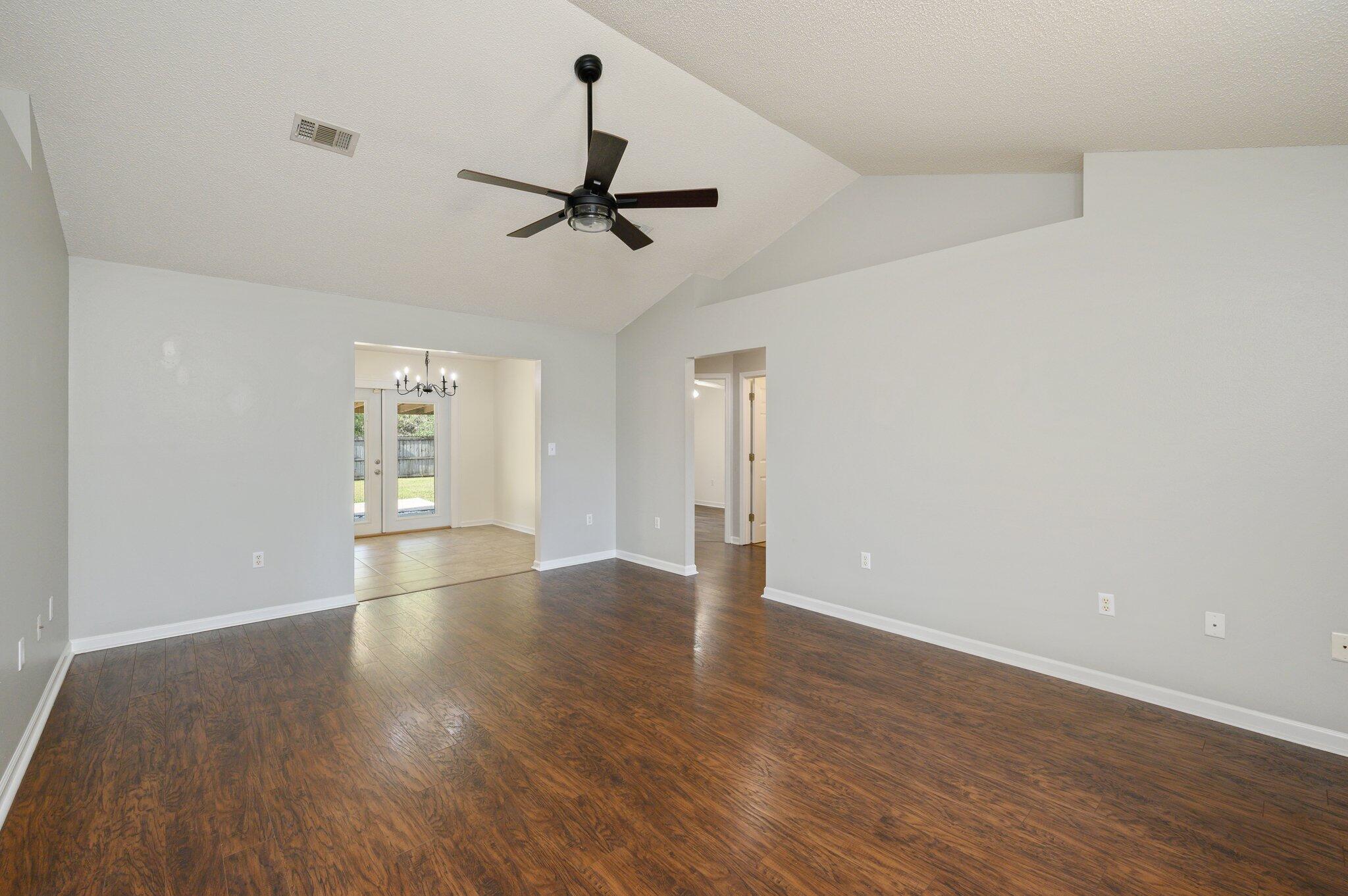 METES & BOUNDS - Residential Lease