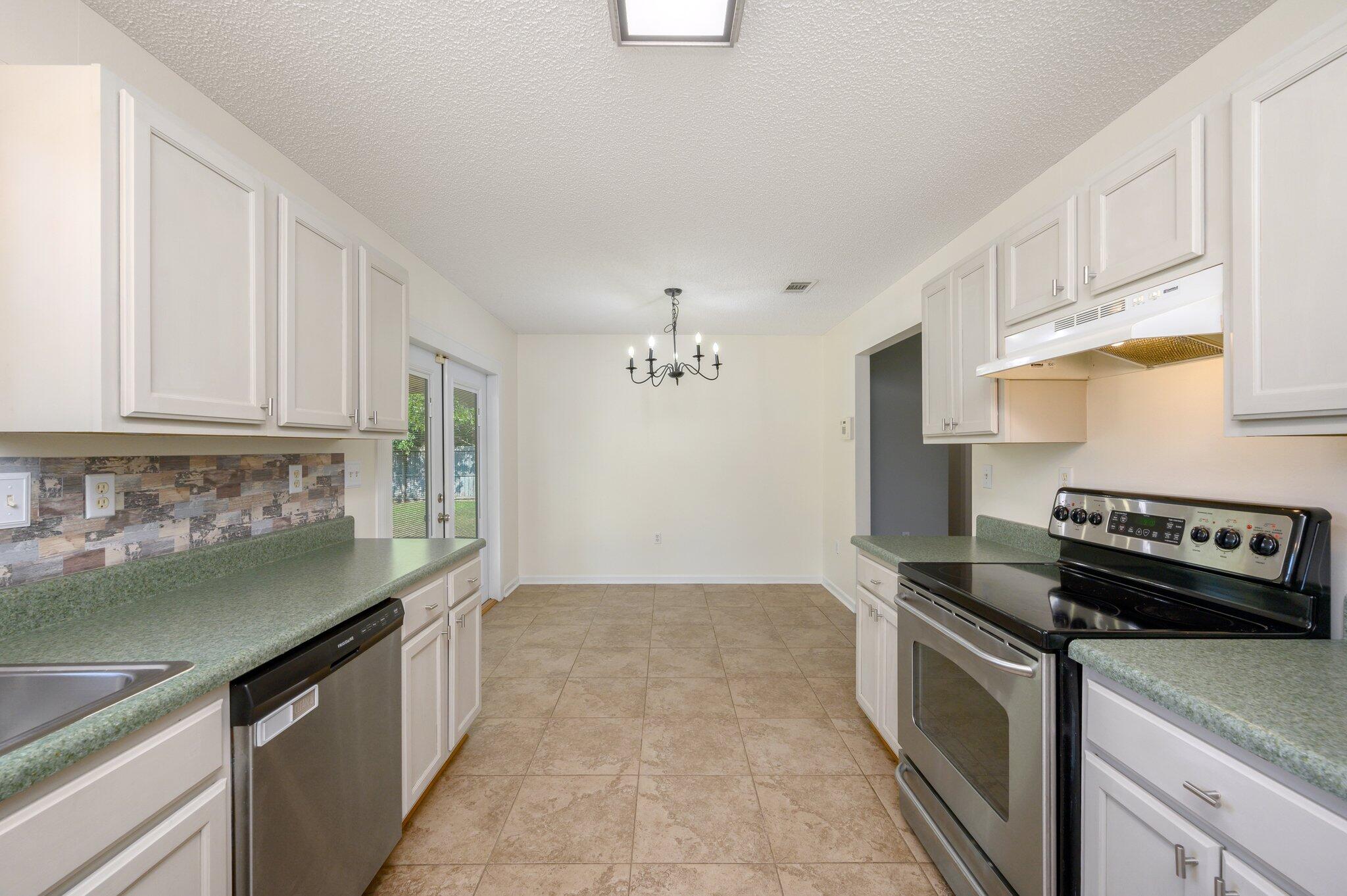 METES & BOUNDS - Residential Lease