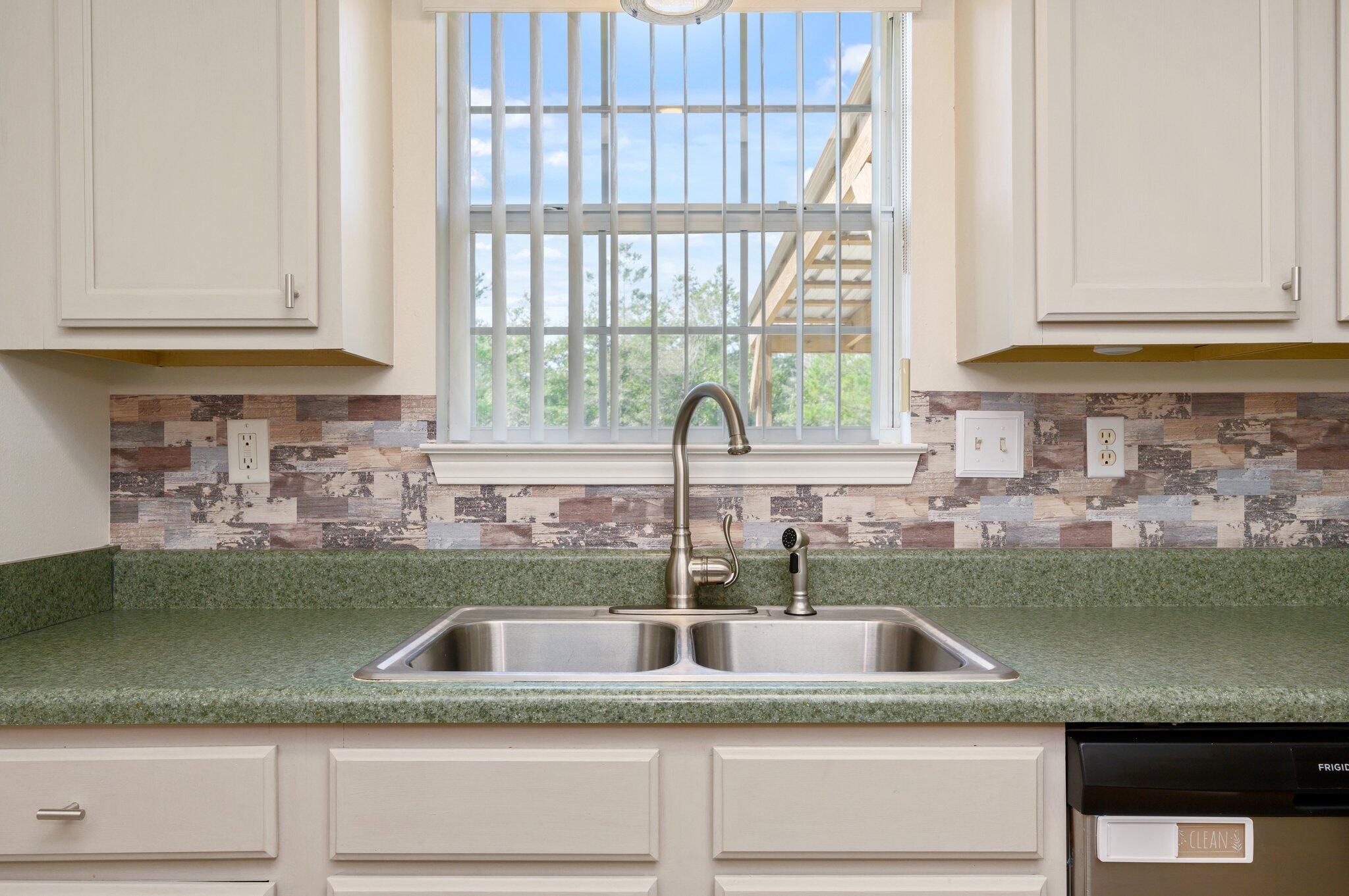 METES & BOUNDS - Residential Lease