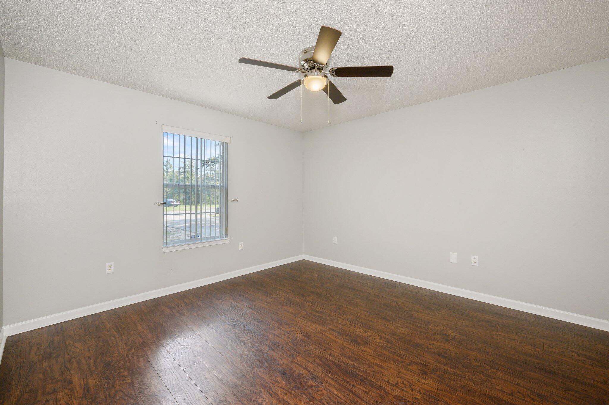 METES & BOUNDS - Residential Lease