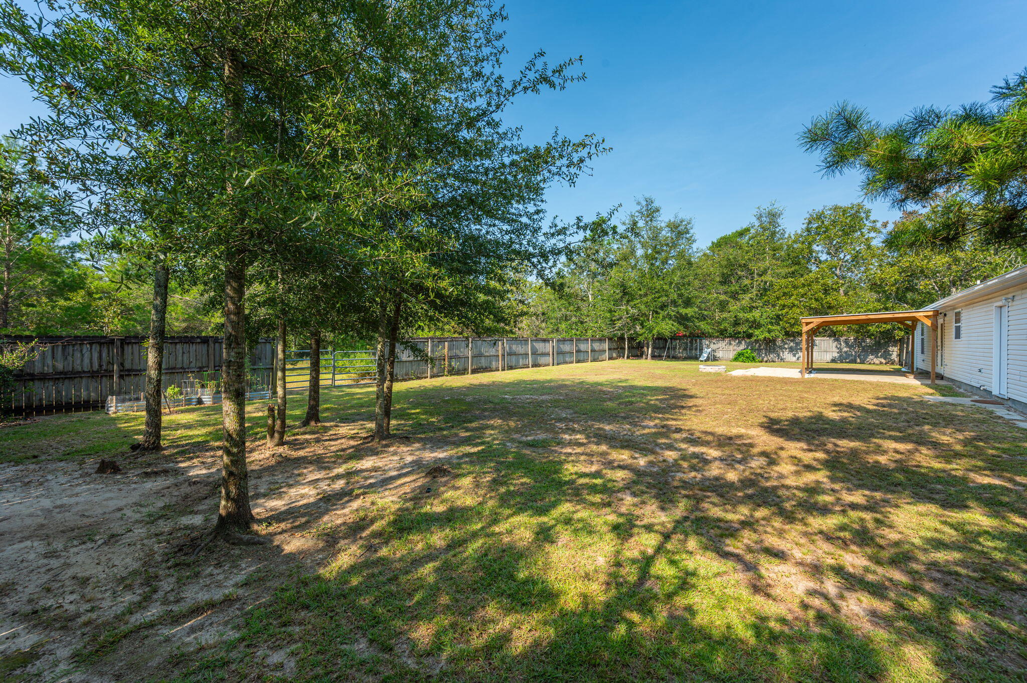 METES & BOUNDS - Residential Lease