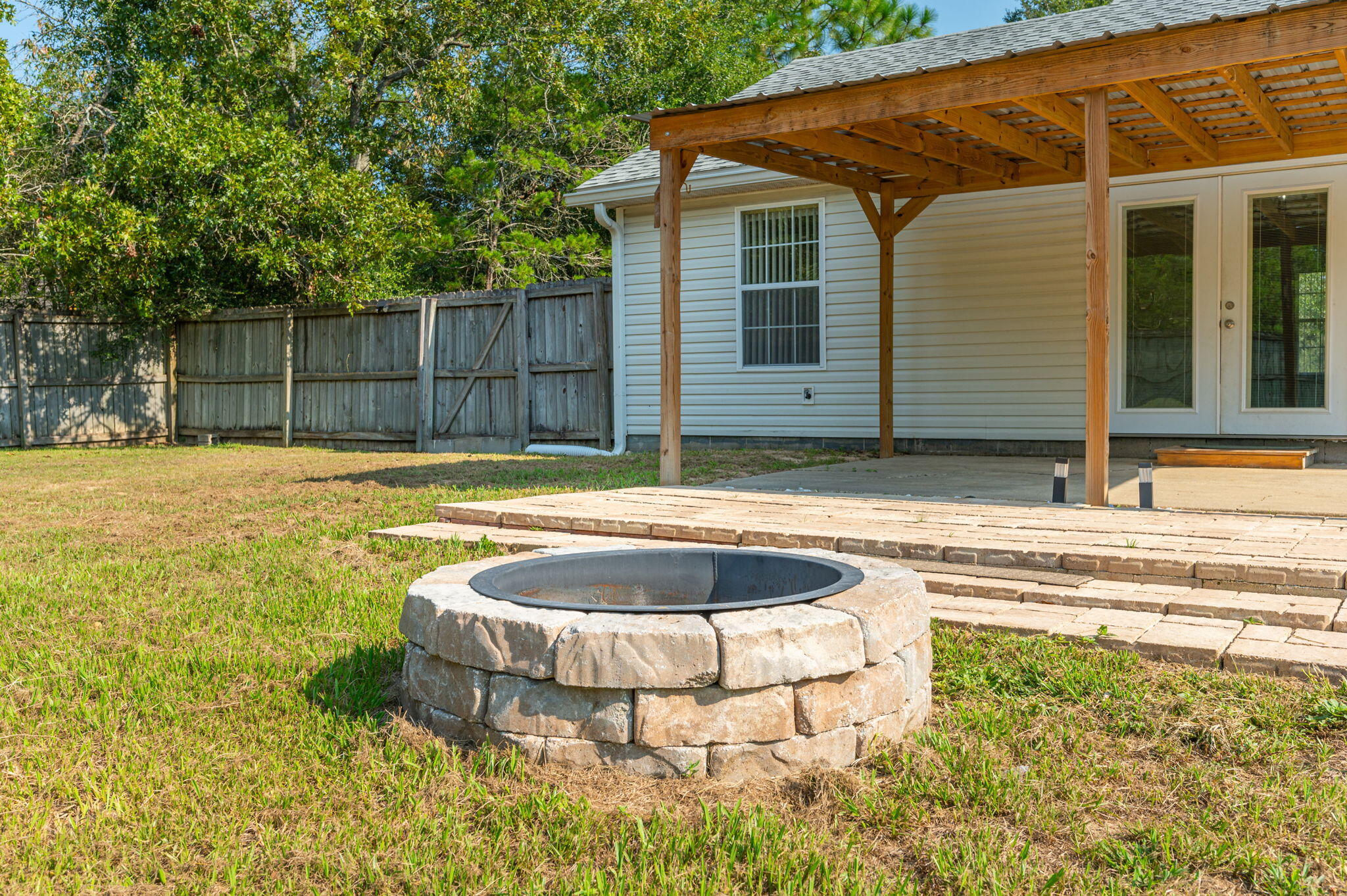 METES & BOUNDS - Residential Lease