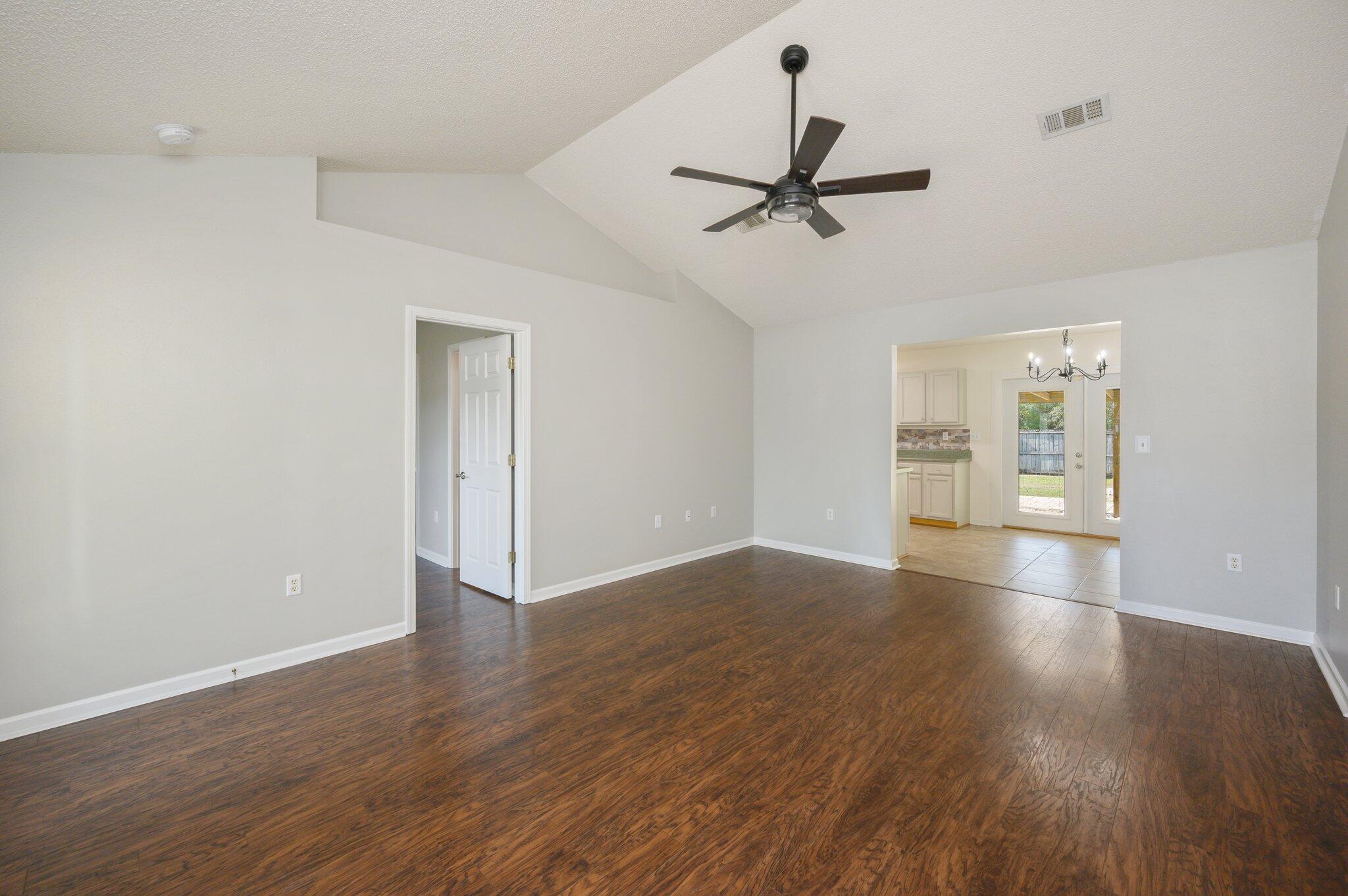 METES & BOUNDS - Residential Lease