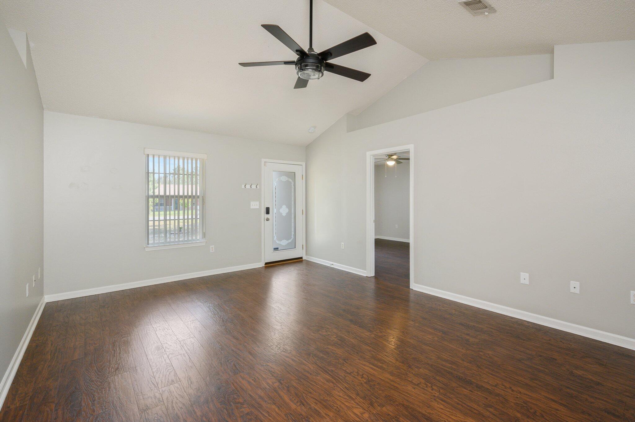 METES & BOUNDS - Residential Lease