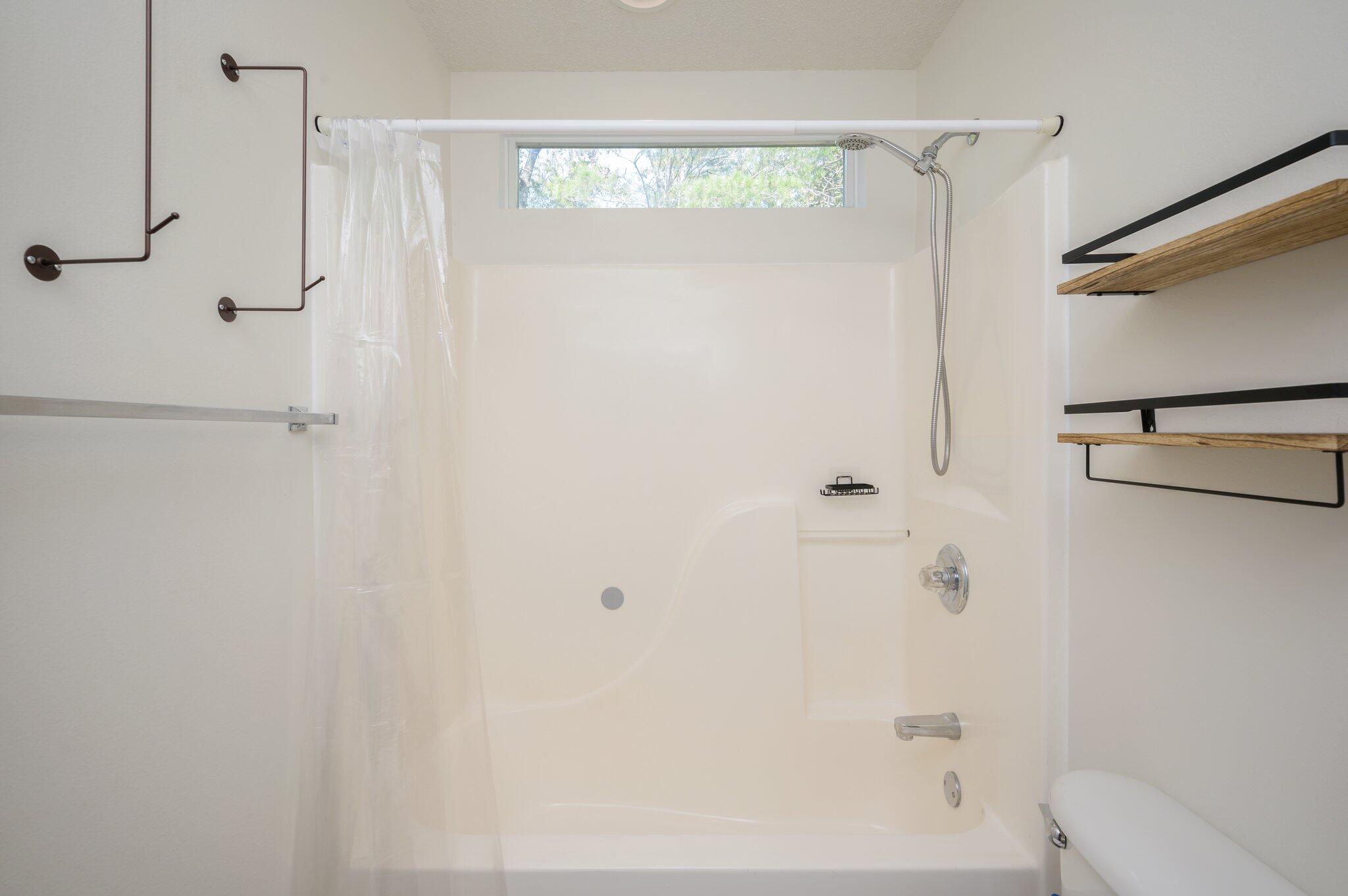 METES & BOUNDS - Residential Lease