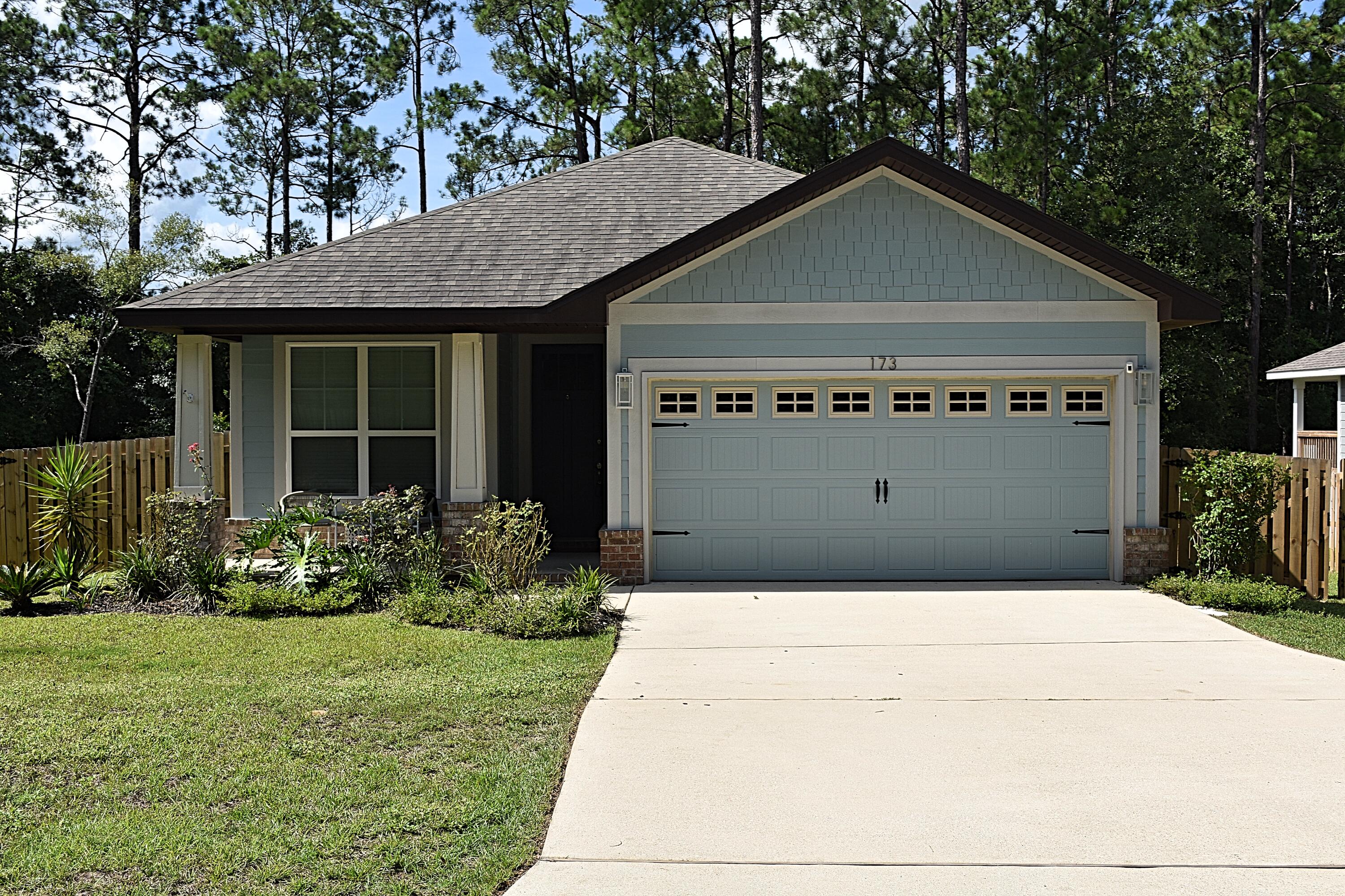 CANOPIES OF FREEPORT - Residential