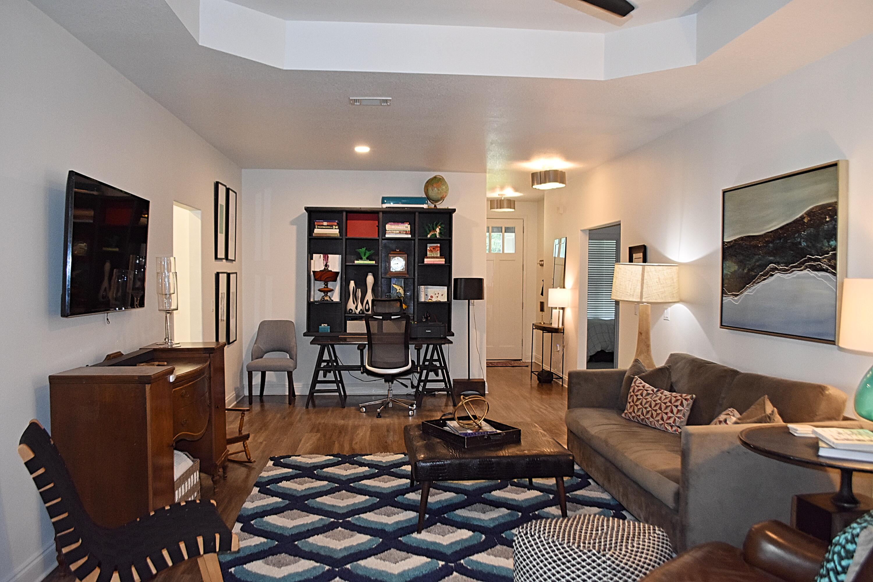 CANOPIES OF FREEPORT - Residential