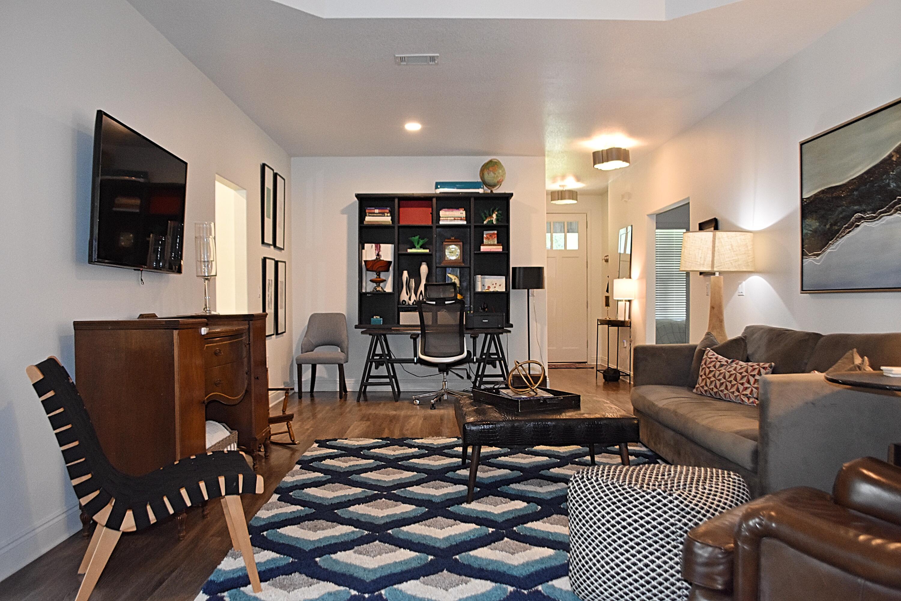 CANOPIES OF FREEPORT - Residential