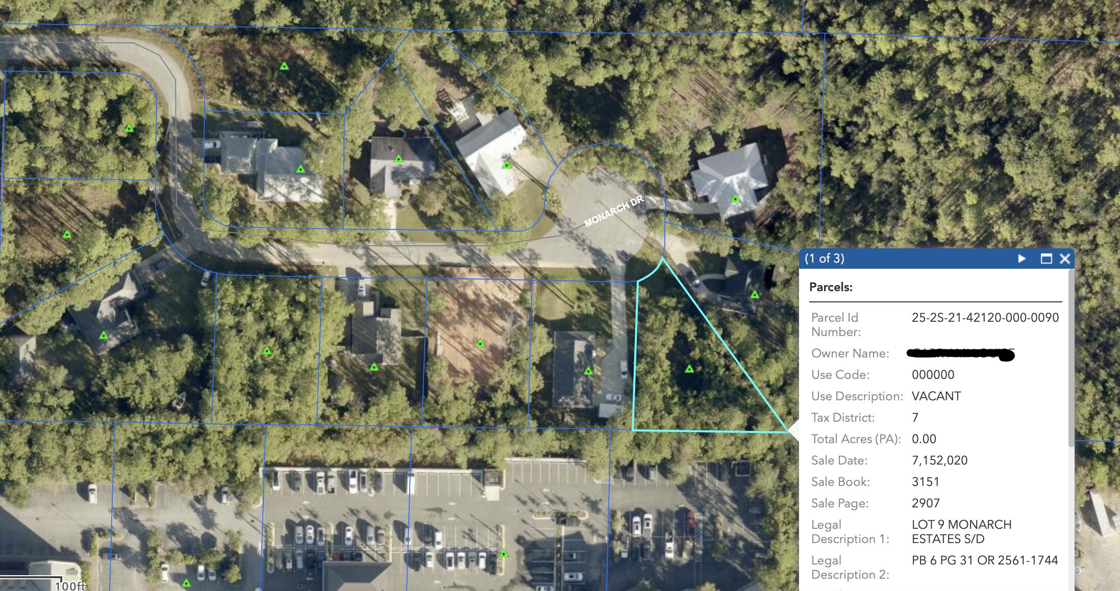 Great location in the cul-de-sac on Monarch Drive.. 2 minute drive to the Shoppes at Grand Blvd, 1 minute to Ascension hospital, 5-7 minute drive to the beach, 5 minute drive to the Bay. No HOA. Tap fee to be paid by buyer.