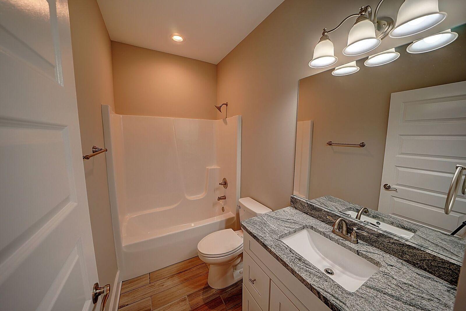 [No Recorded Subdiv] - Residential