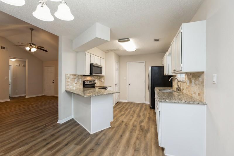 HIDDEN TRAILS PH 2 - Residential