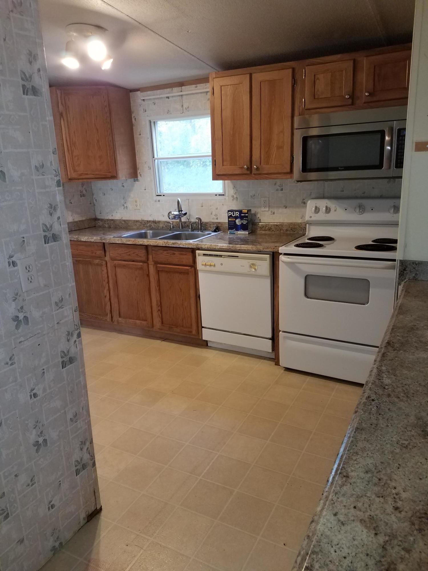 OAKWOOD HILLS UNIT 1 - Residential