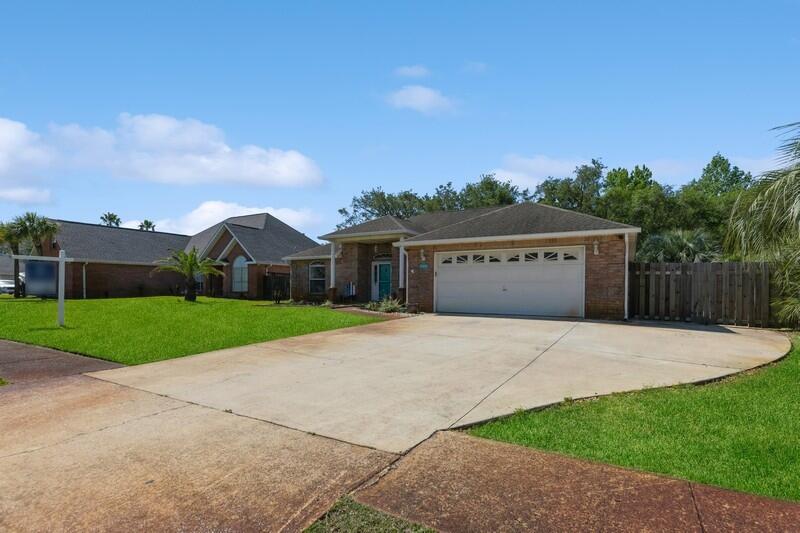 WINDSOR FOREST - Residential