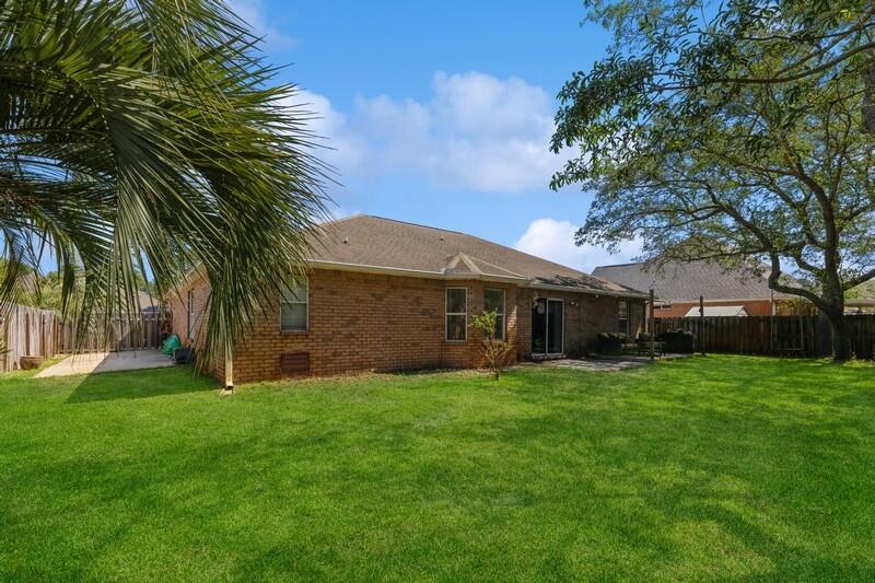 WINDSOR FOREST - Residential