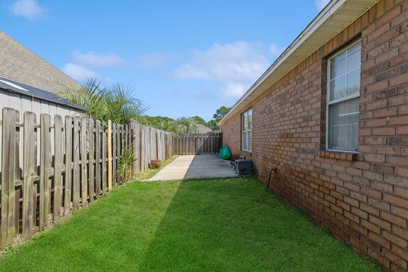 WINDSOR FOREST - Residential