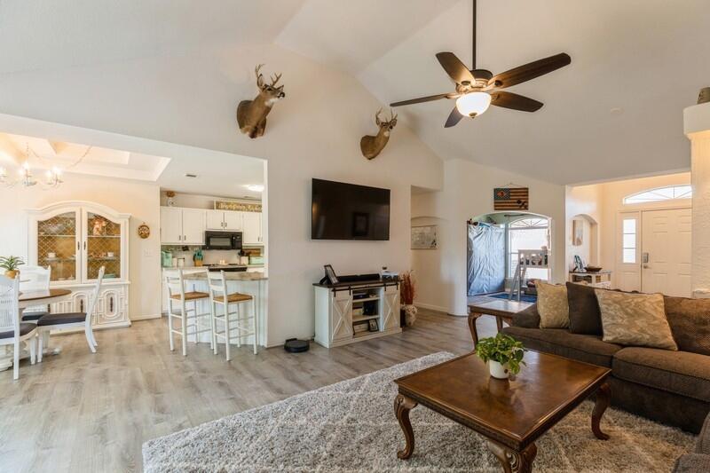 WINDSOR FOREST - Residential