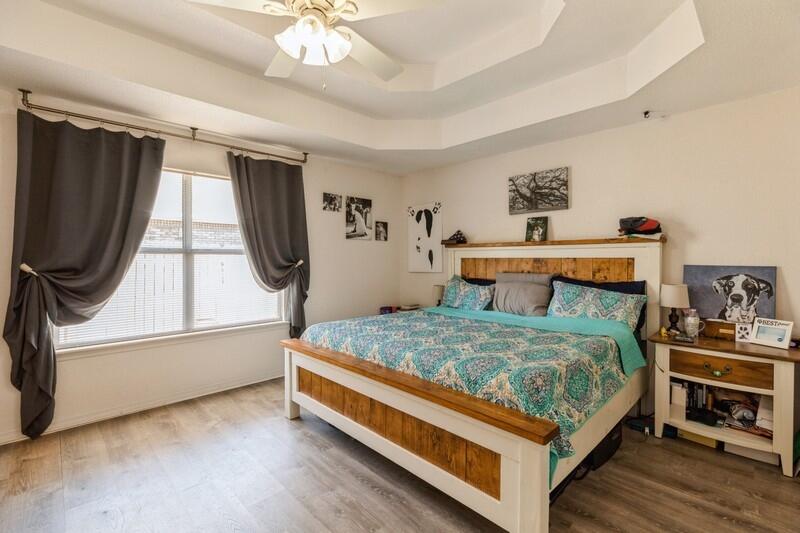 WINDSOR FOREST - Residential