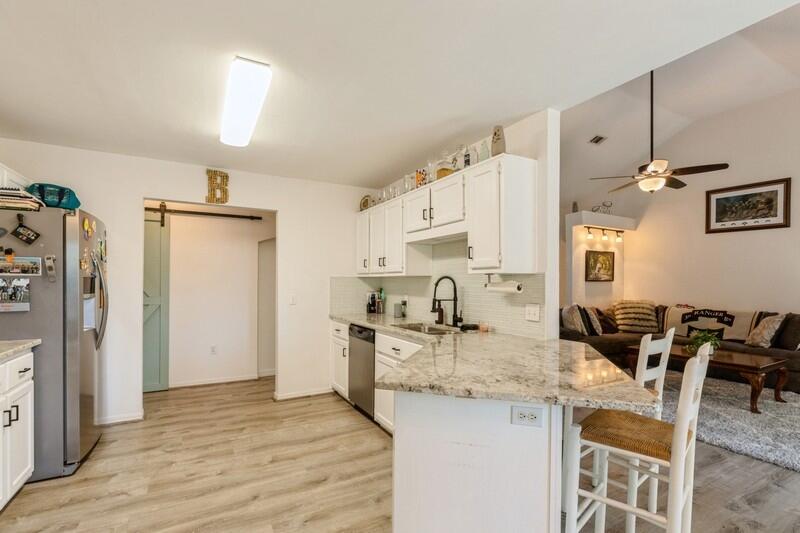 WINDSOR FOREST - Residential