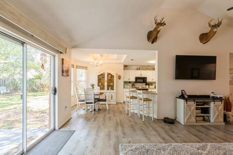 WINDSOR FOREST - Residential