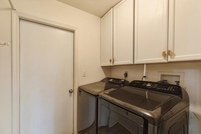 WINDSOR FOREST - Residential