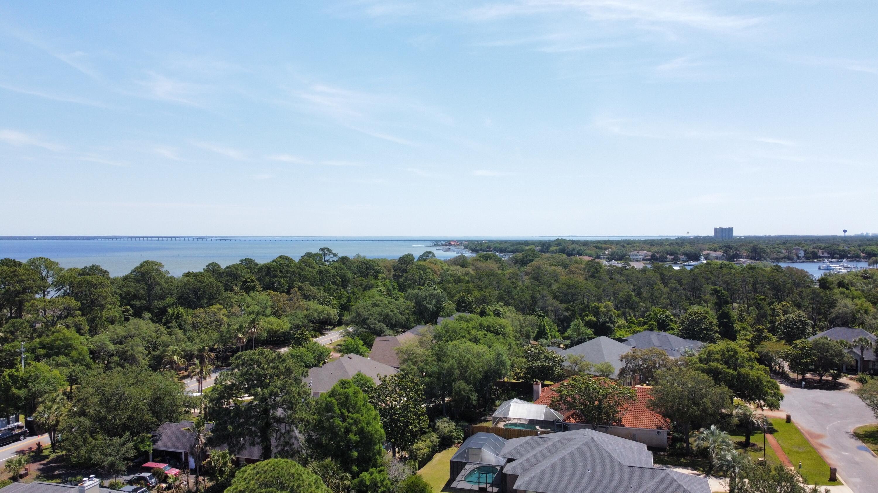 WINDSOR FOREST - Residential