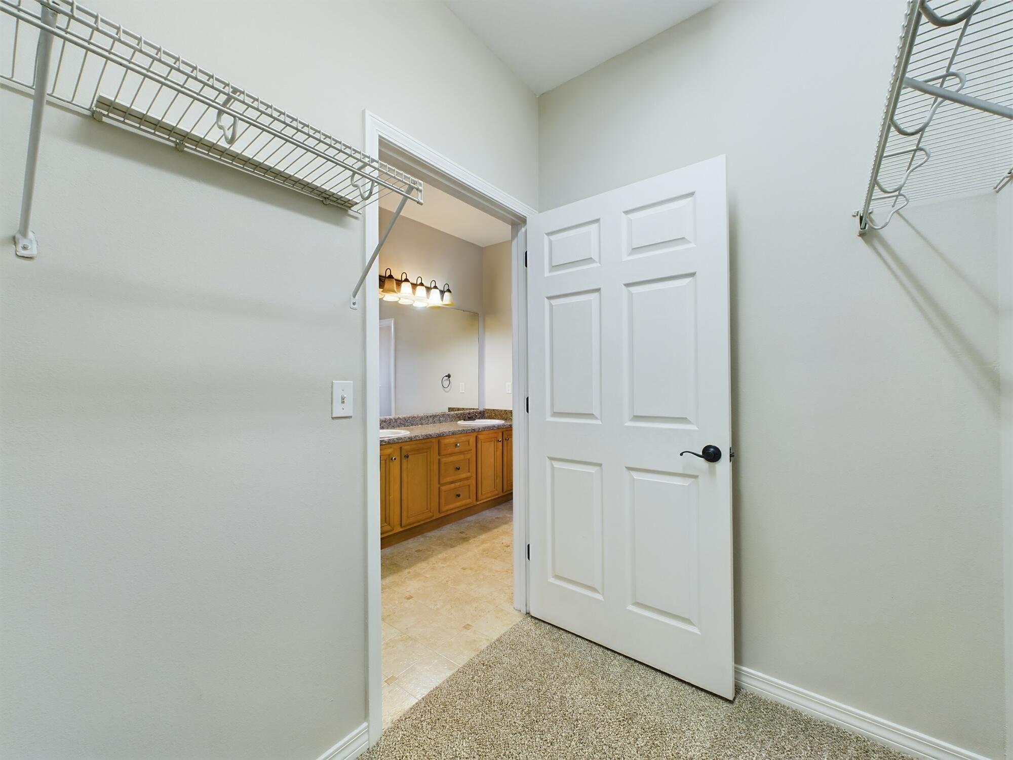 HERITAGE MANOR - Residential