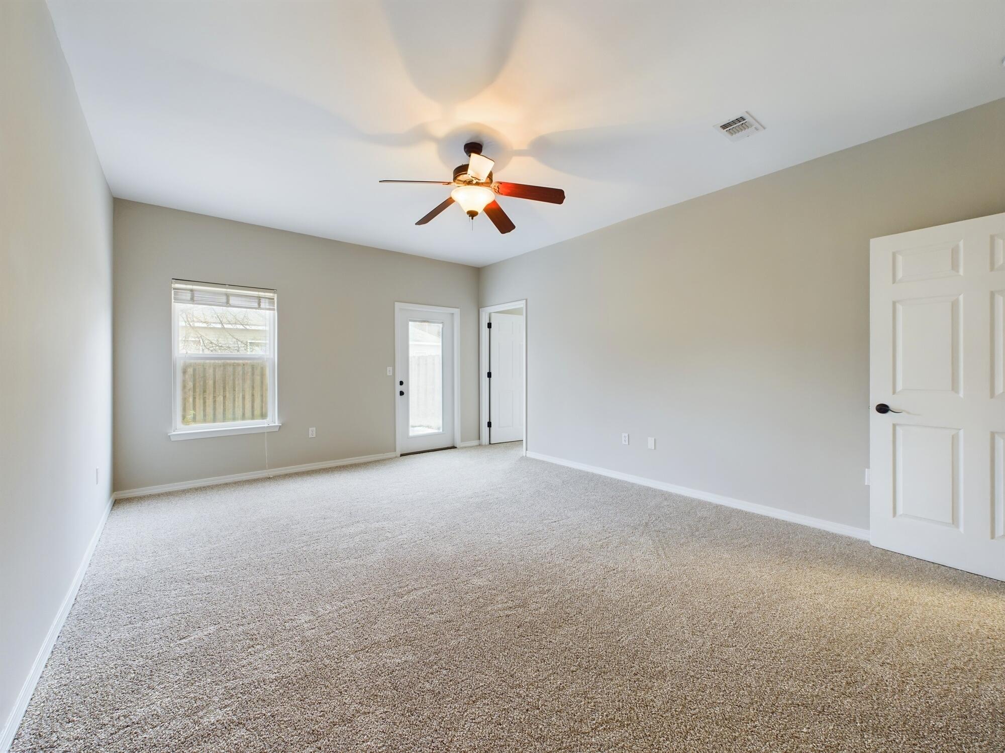 HERITAGE MANOR - Residential