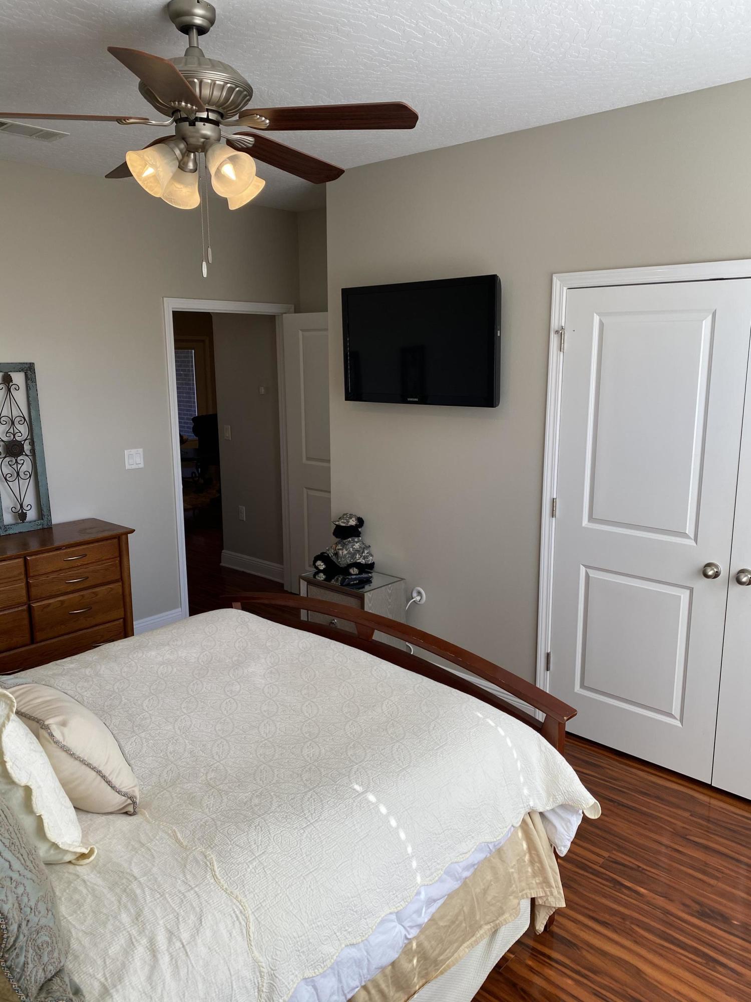 FOUR WINDS S/D - Residential