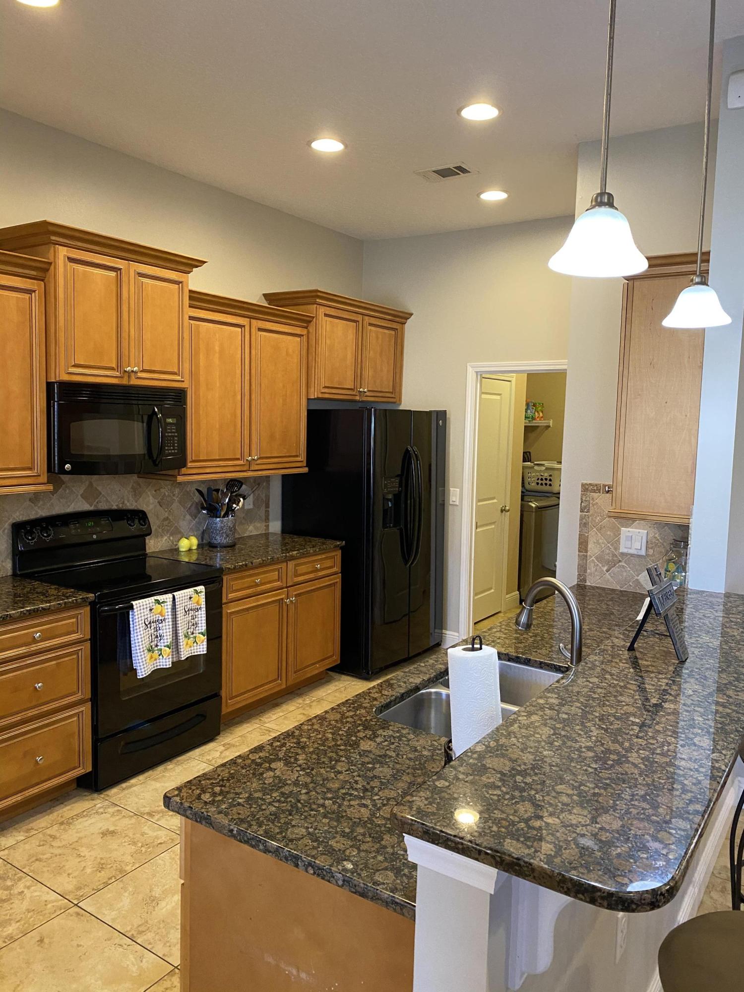 FOUR WINDS S/D - Residential