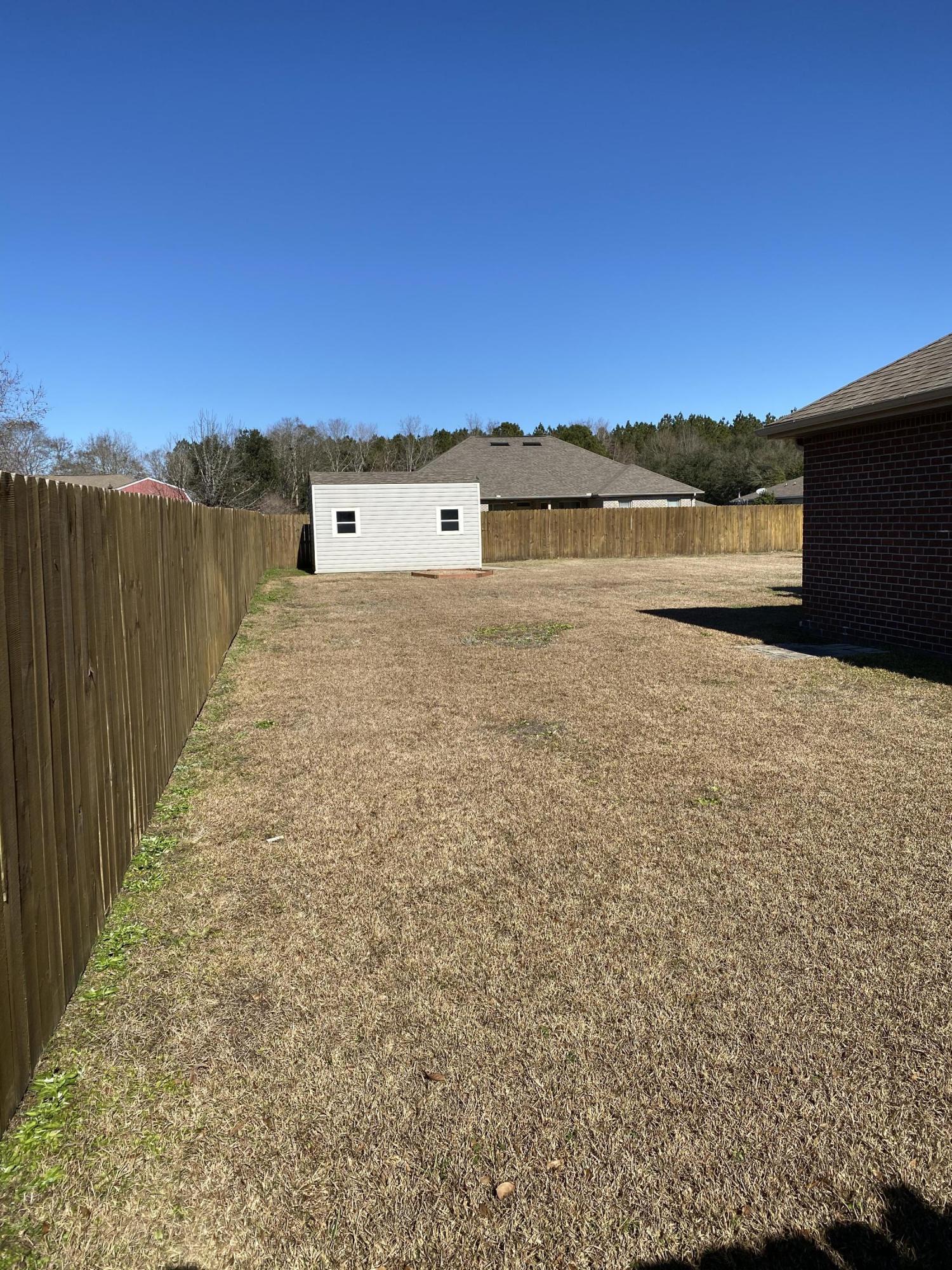 FOUR WINDS S/D - Residential