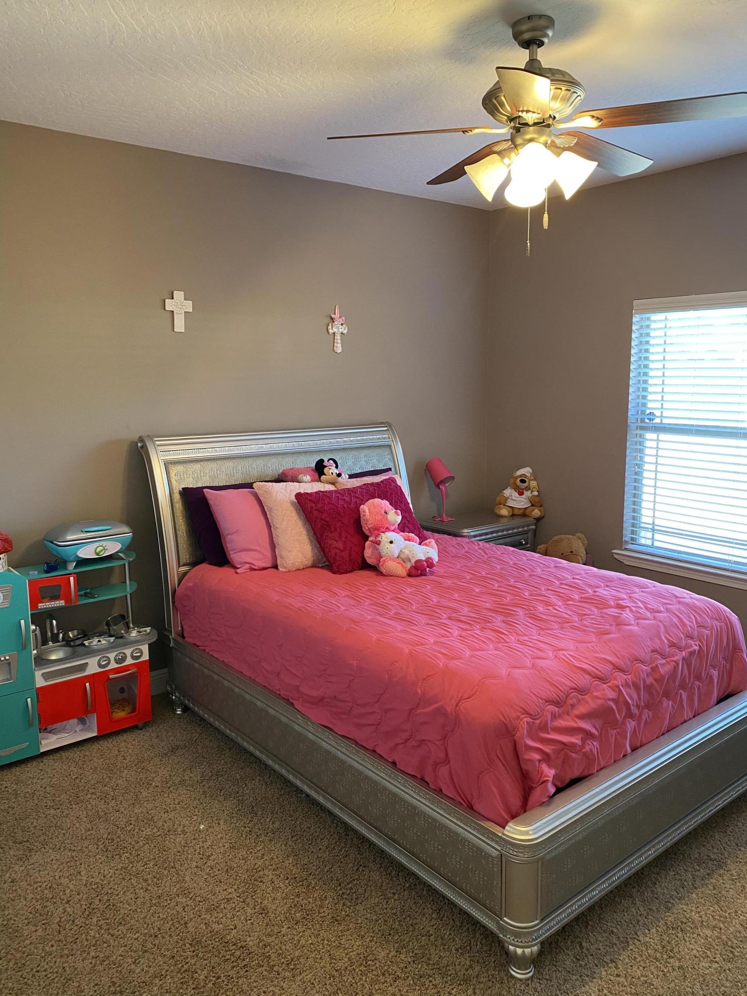 FOUR WINDS S/D - Residential