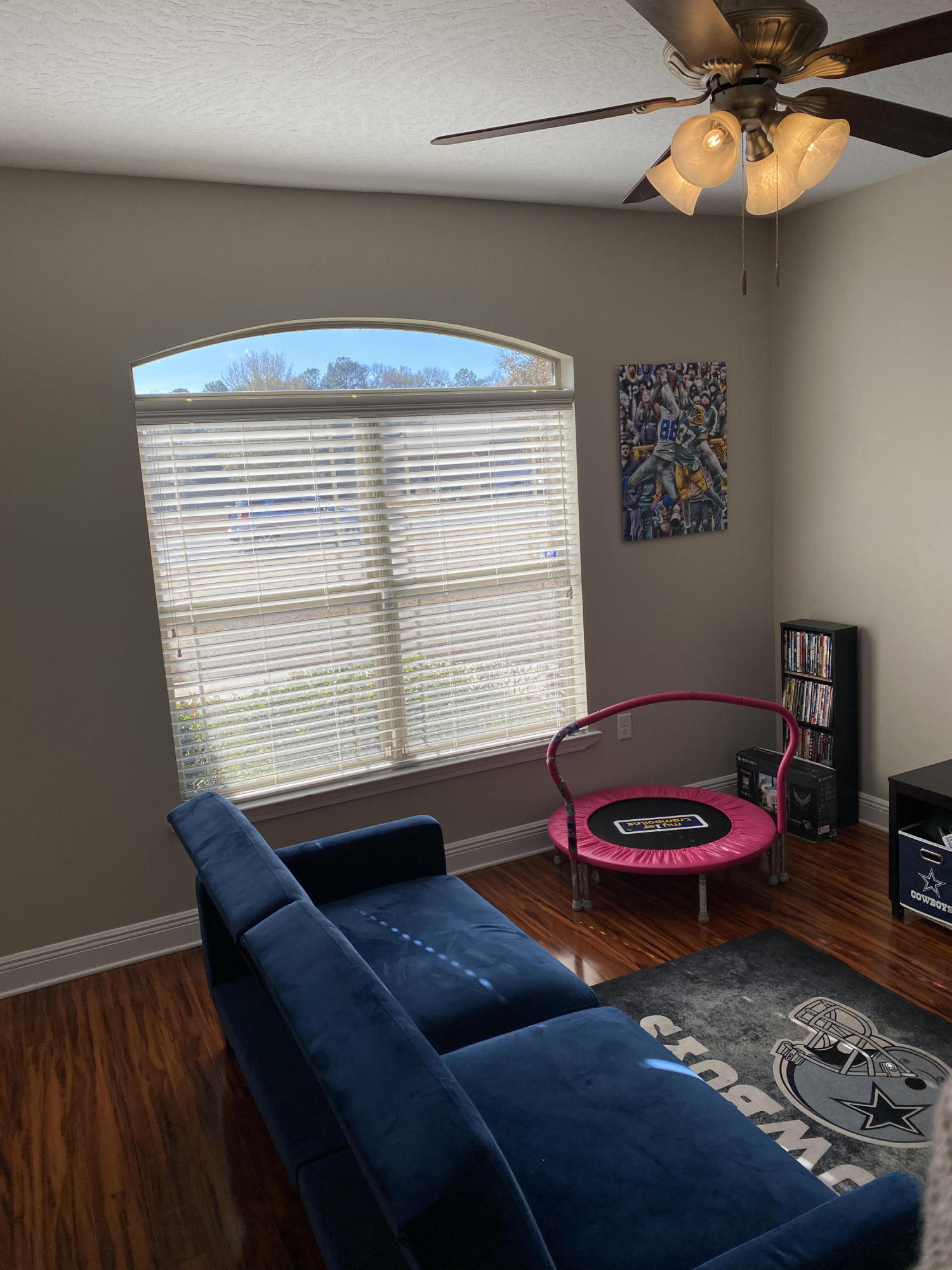 FOUR WINDS S/D - Residential