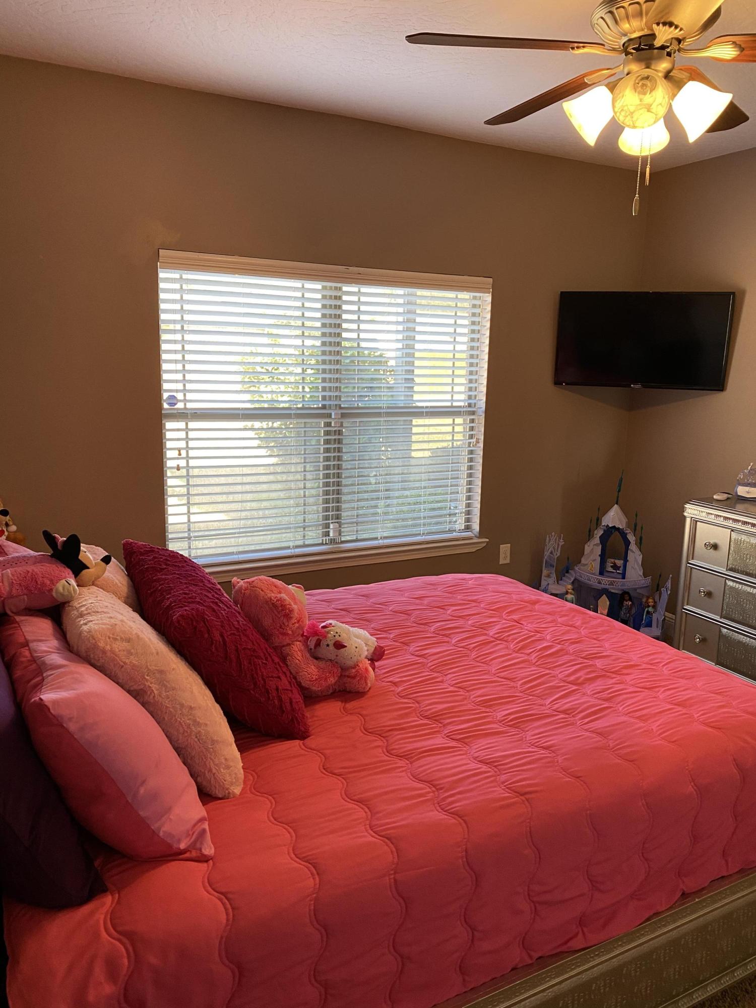 FOUR WINDS S/D - Residential