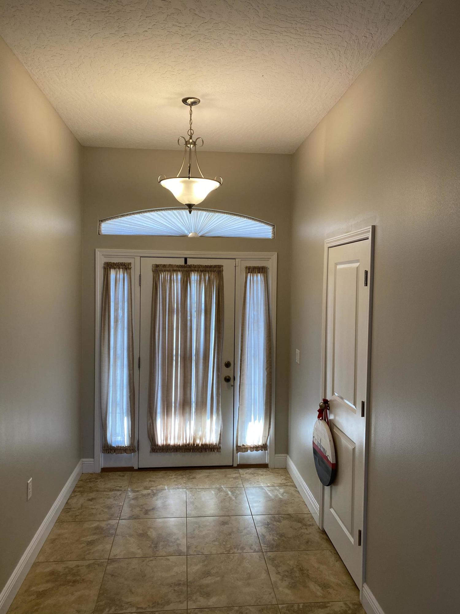 FOUR WINDS S/D - Residential