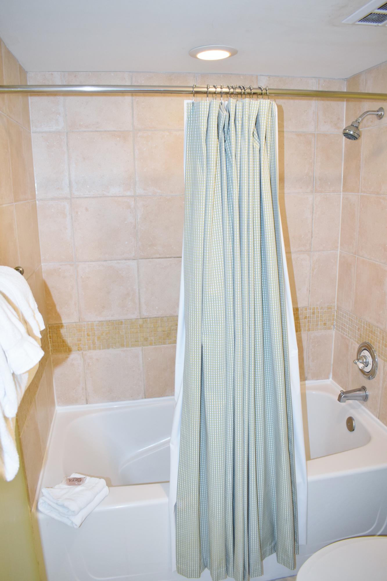 GRAND SANDESTIN - Residential Lease