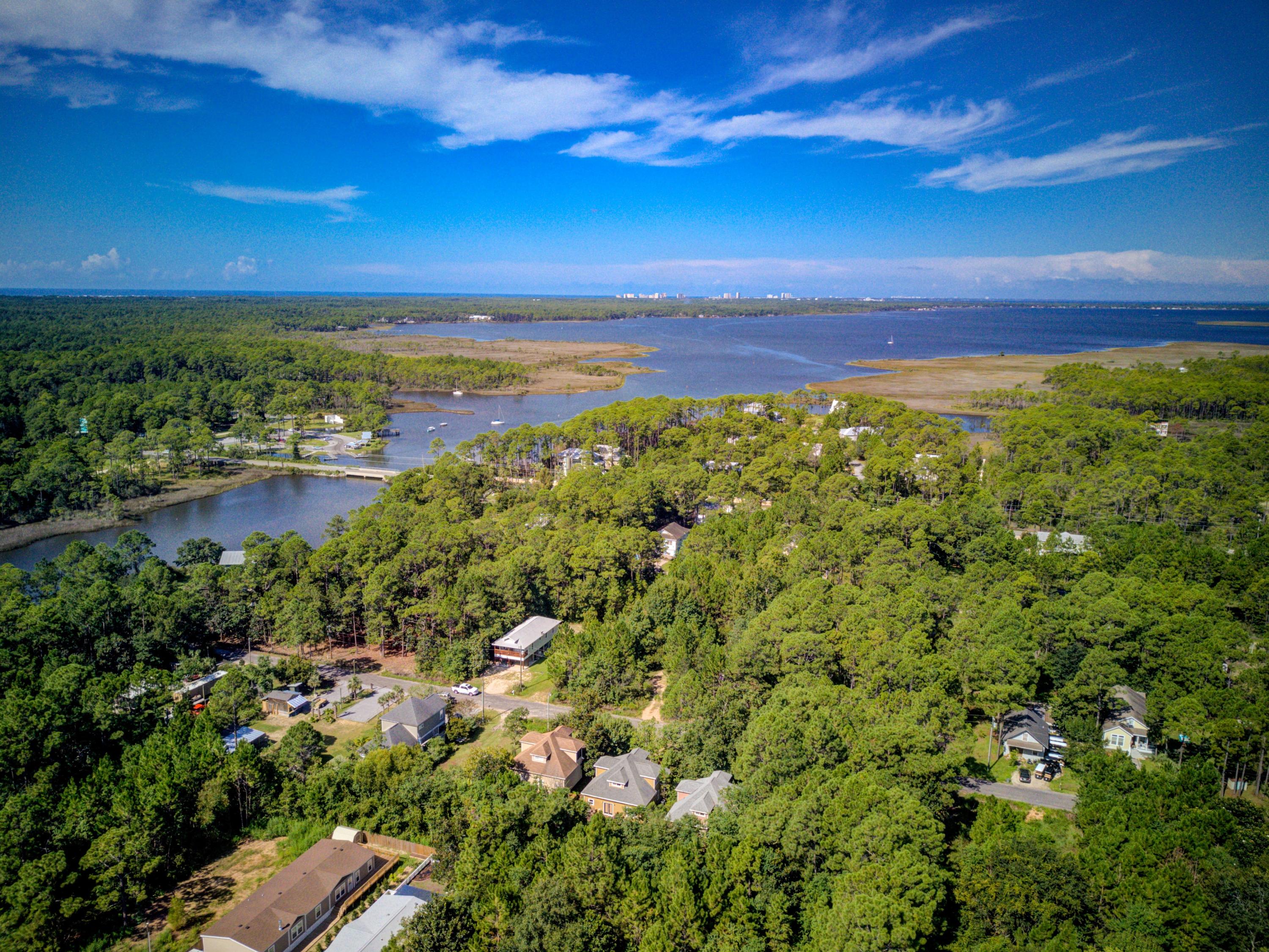 TOWN OF SANTA ROSA - Residential