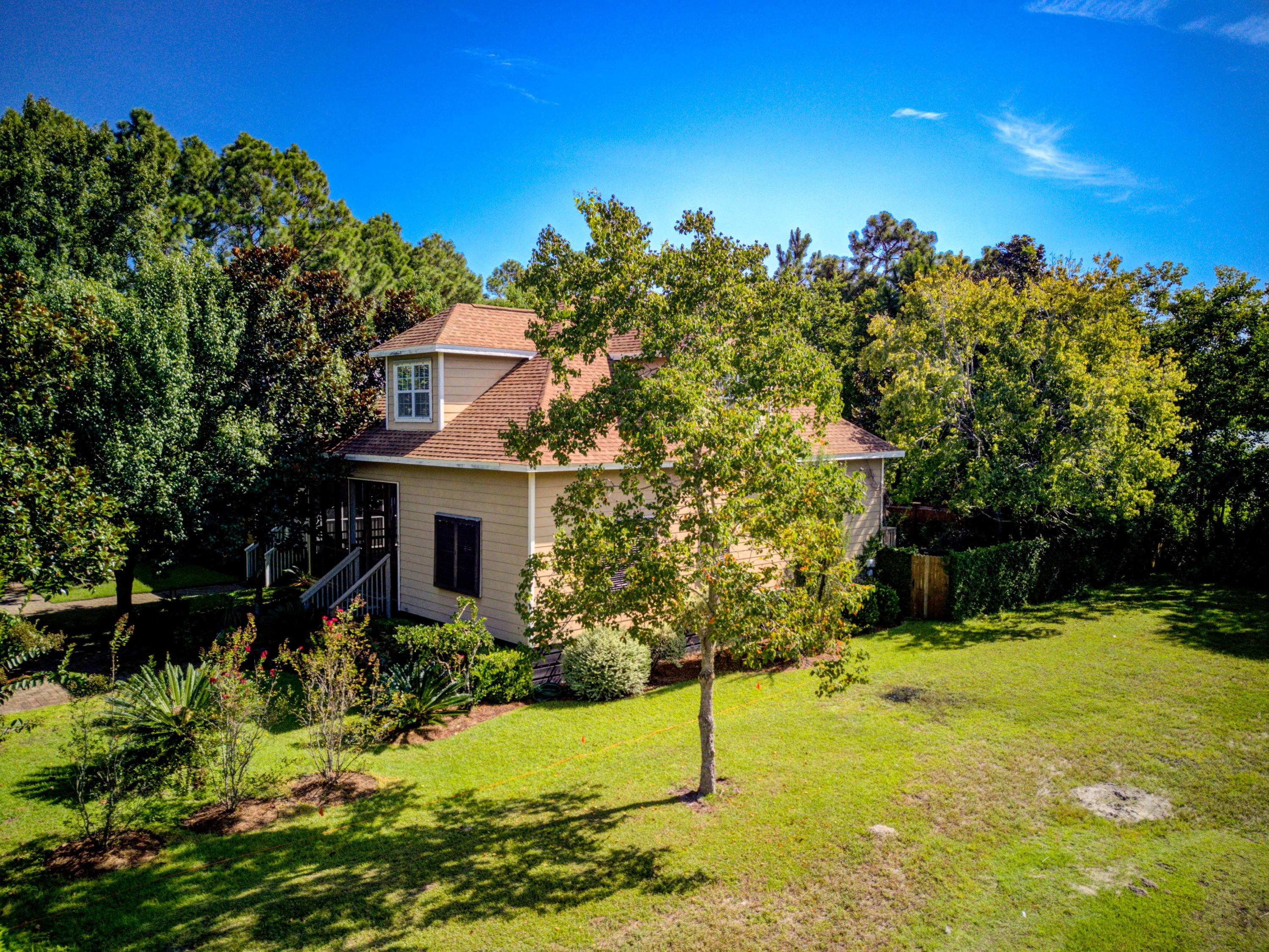 TOWN OF SANTA ROSA - Residential