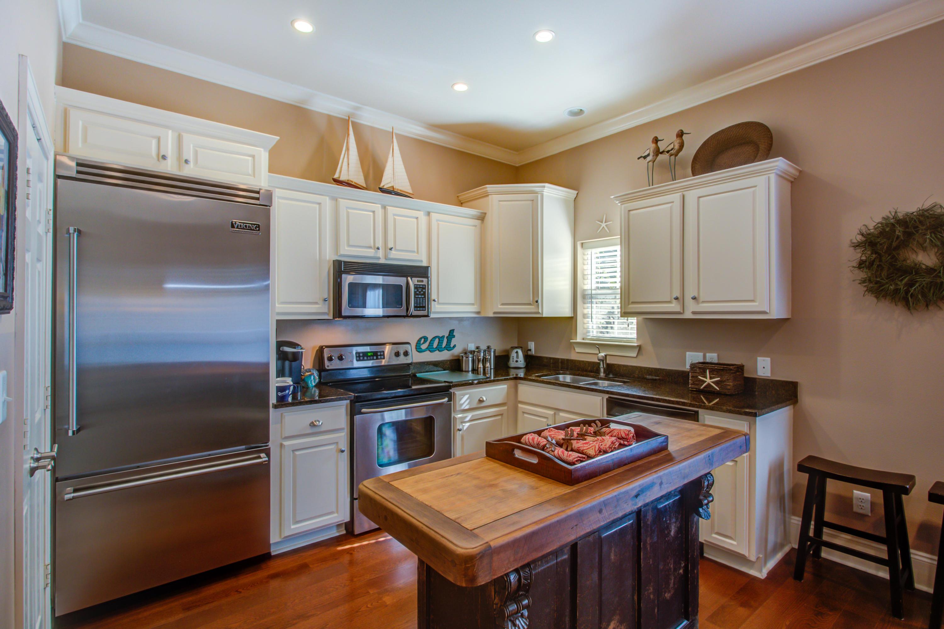 TOWN OF SANTA ROSA - Residential