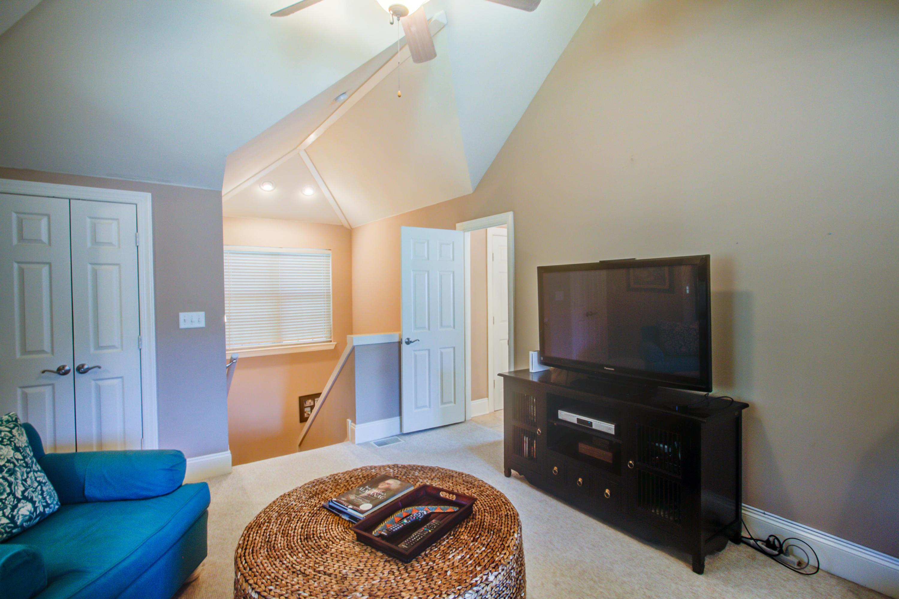 TOWN OF SANTA ROSA - Residential