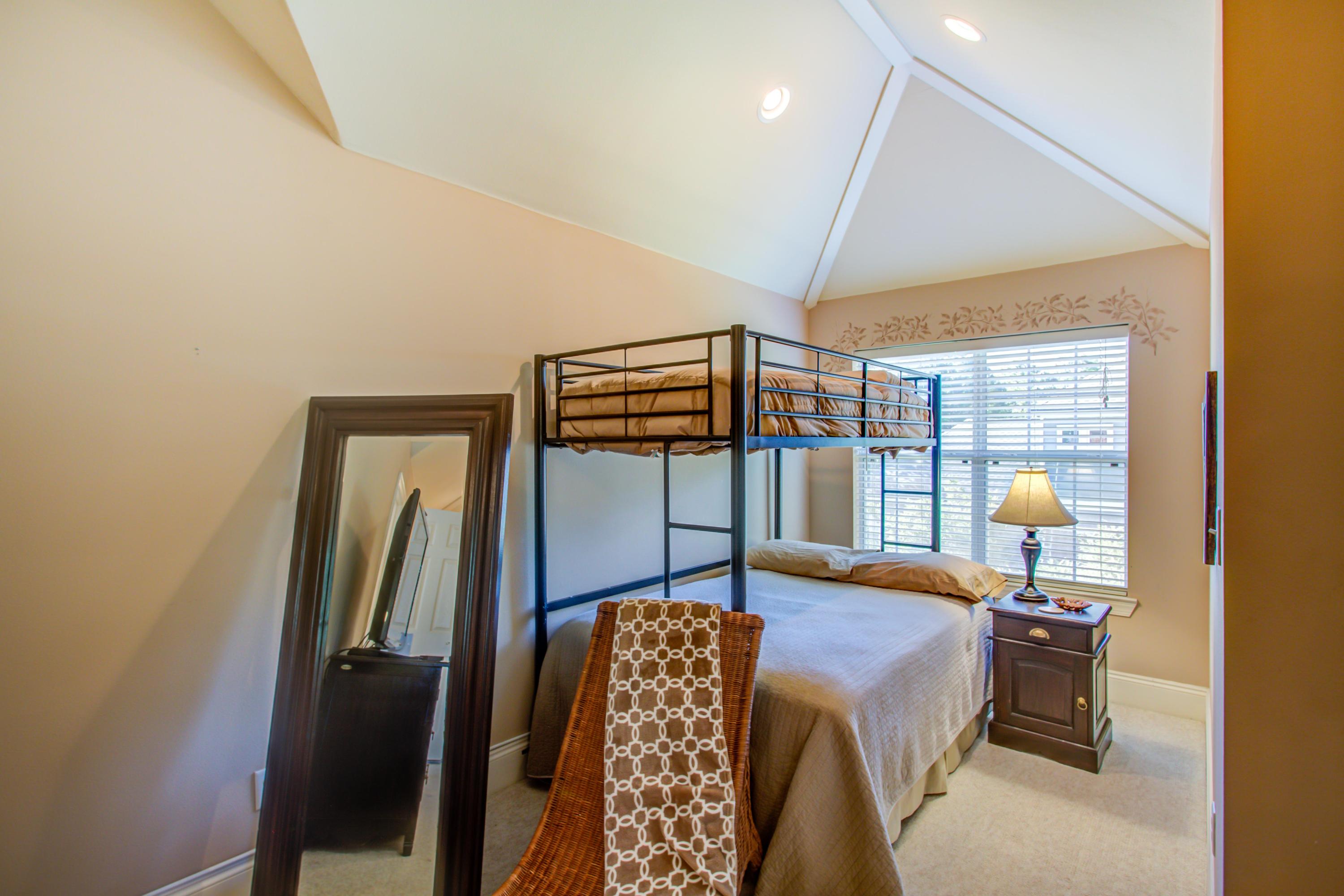 TOWN OF SANTA ROSA - Residential