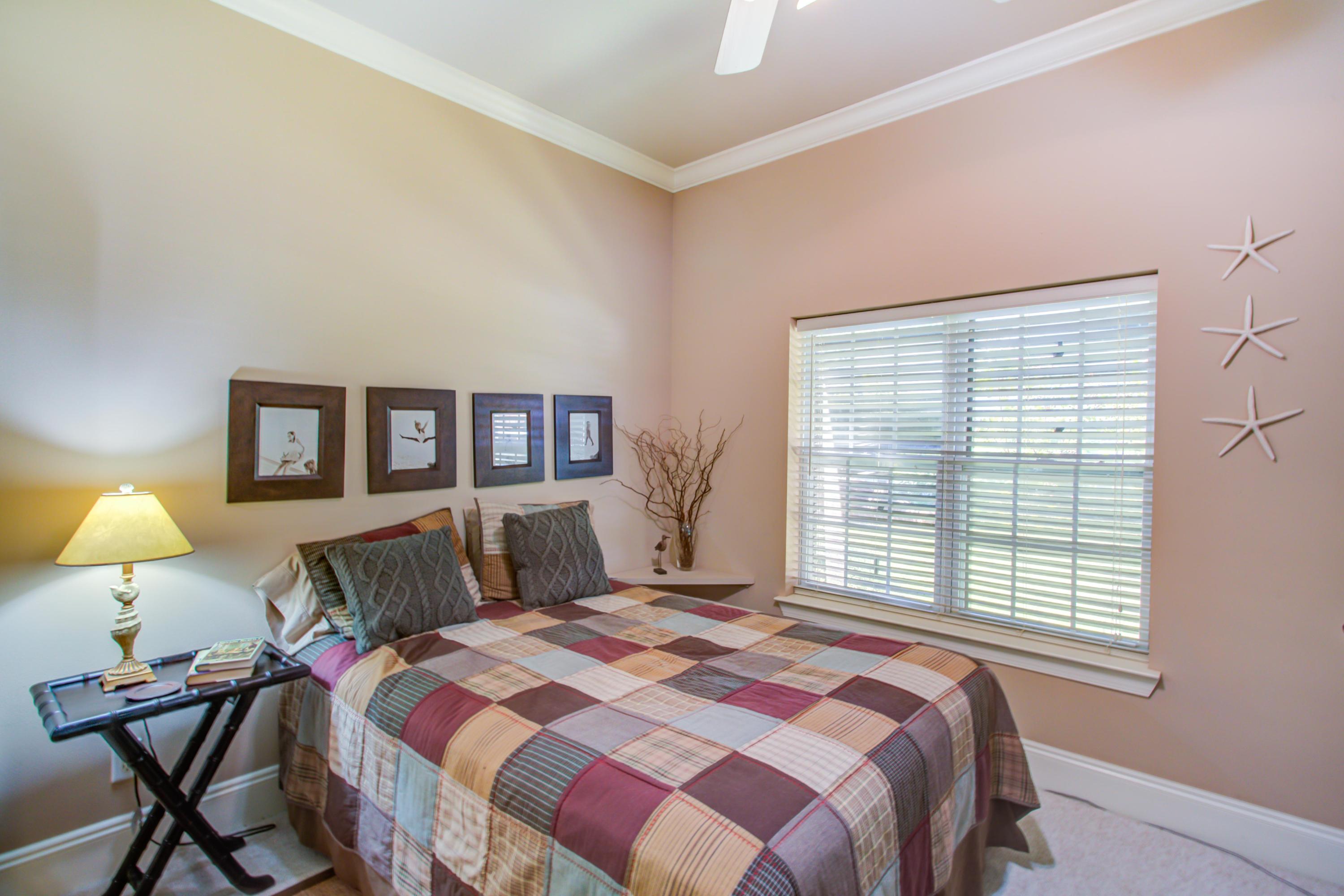 TOWN OF SANTA ROSA - Residential