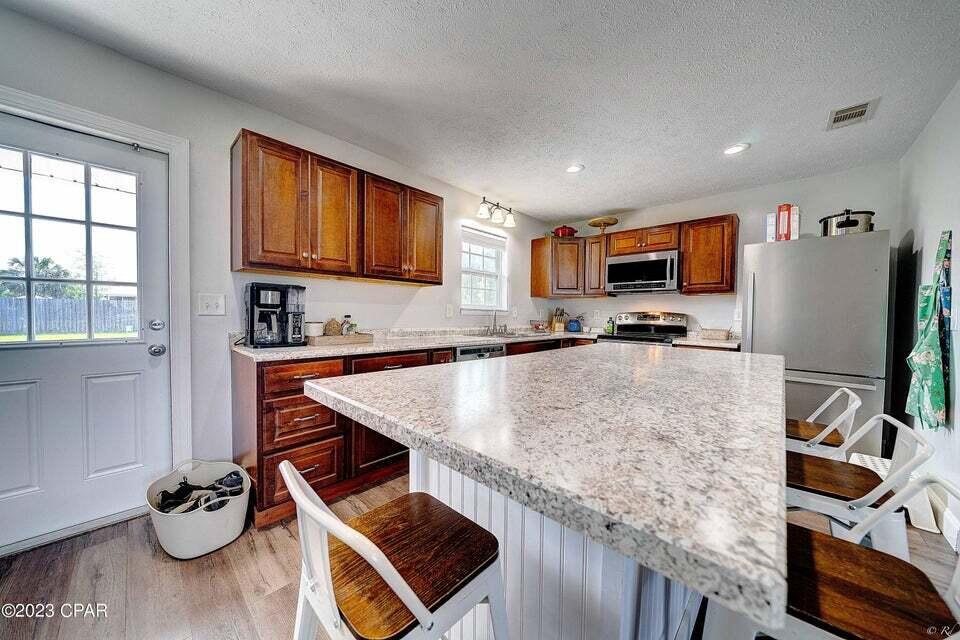 LYNN HAVEN - Residential