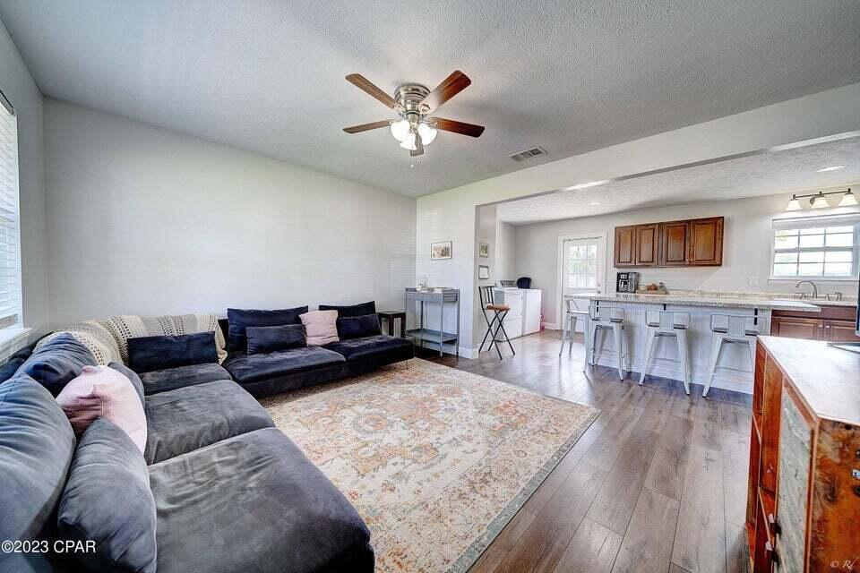 LYNN HAVEN - Residential