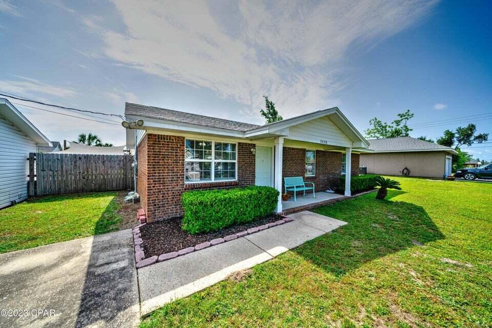 LYNN HAVEN - Residential