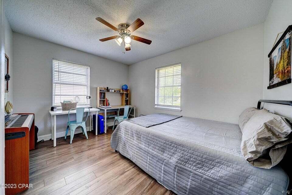 LYNN HAVEN - Residential