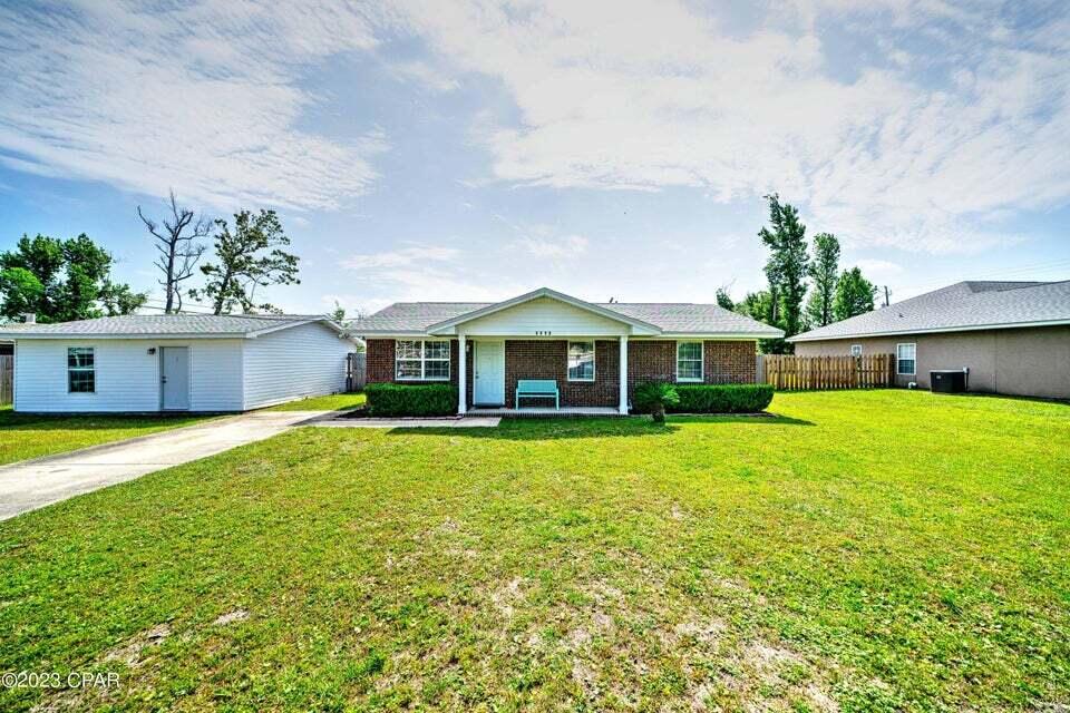 LYNN HAVEN - Residential