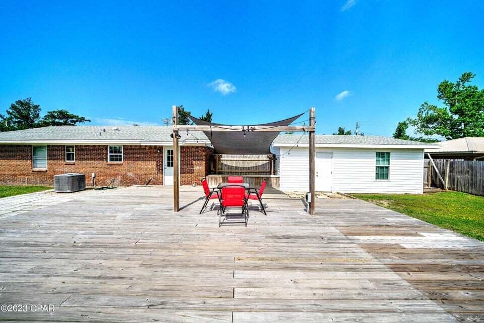 LYNN HAVEN - Residential