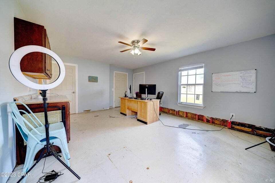 LYNN HAVEN - Residential