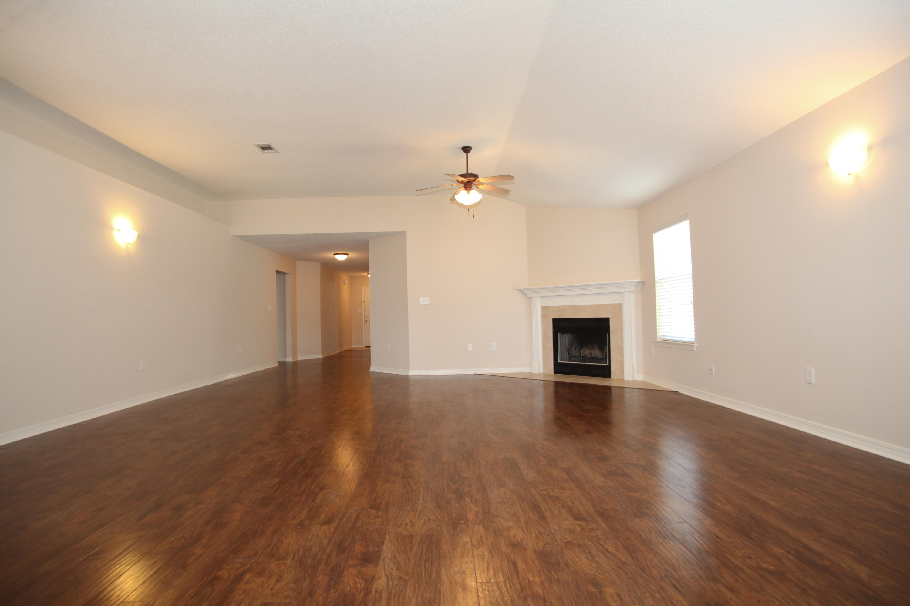 ROSS CROSSING - Residential