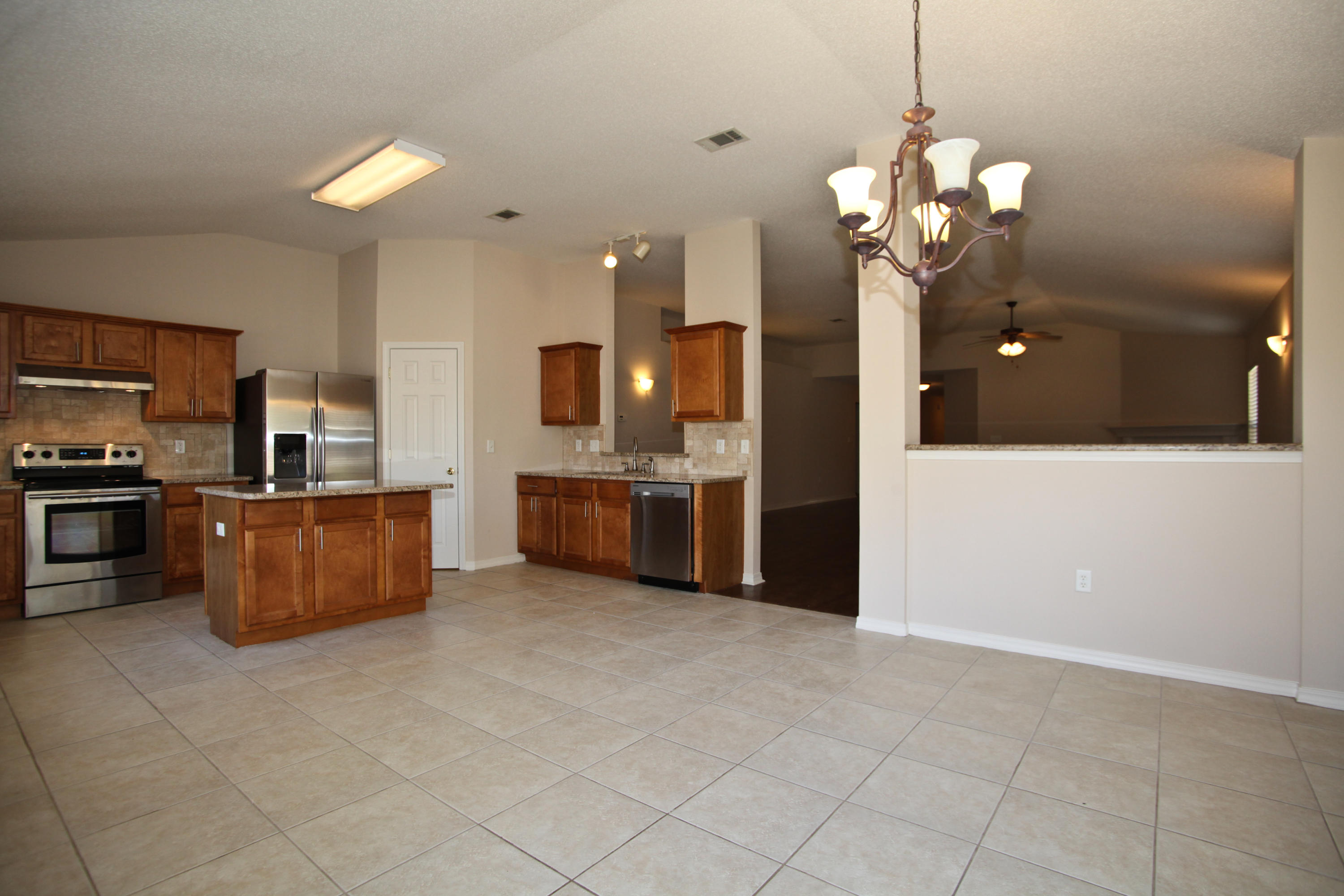 ROSS CROSSING - Residential